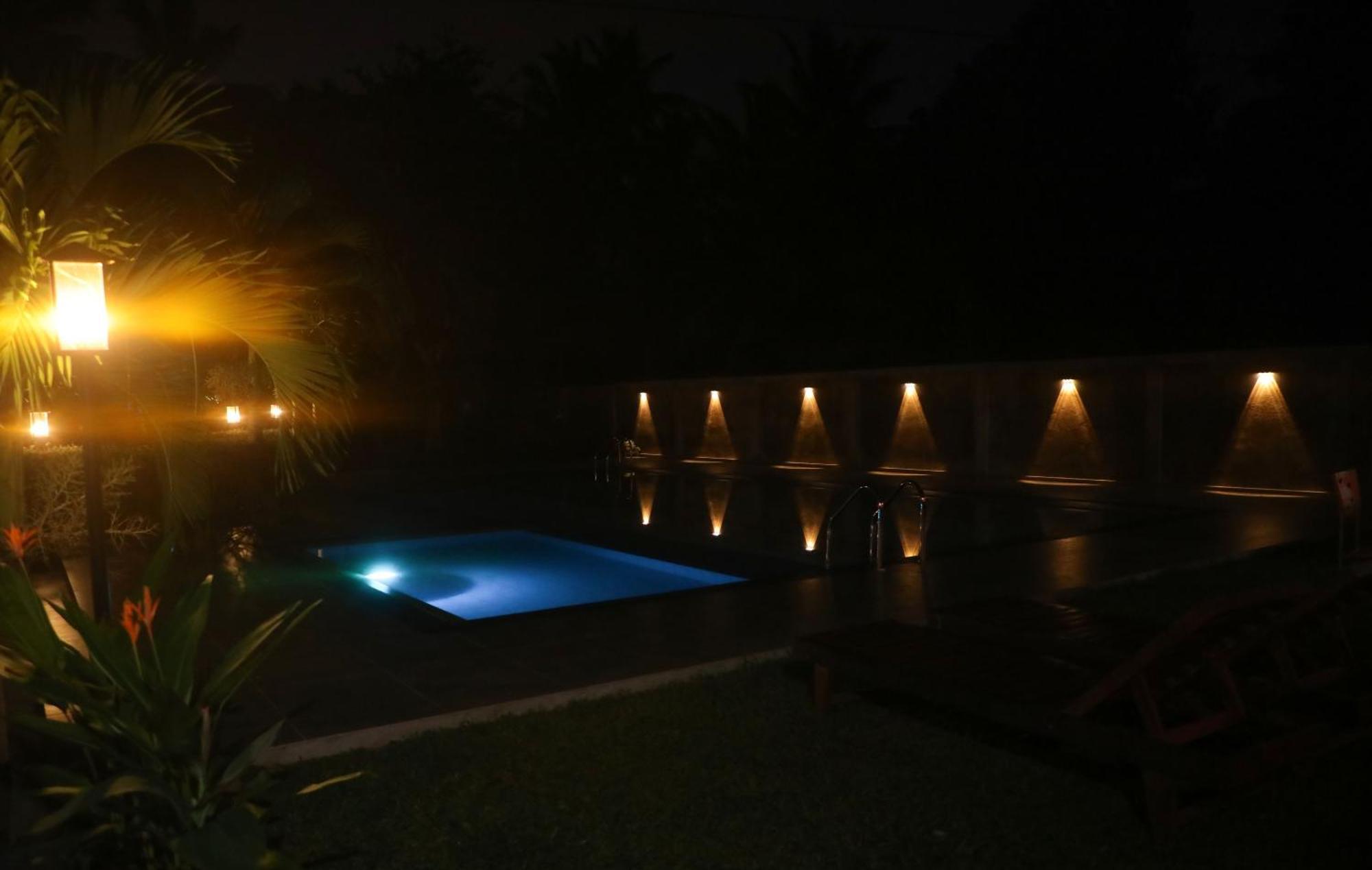 Athkandura Hotel Habarana Exterior foto